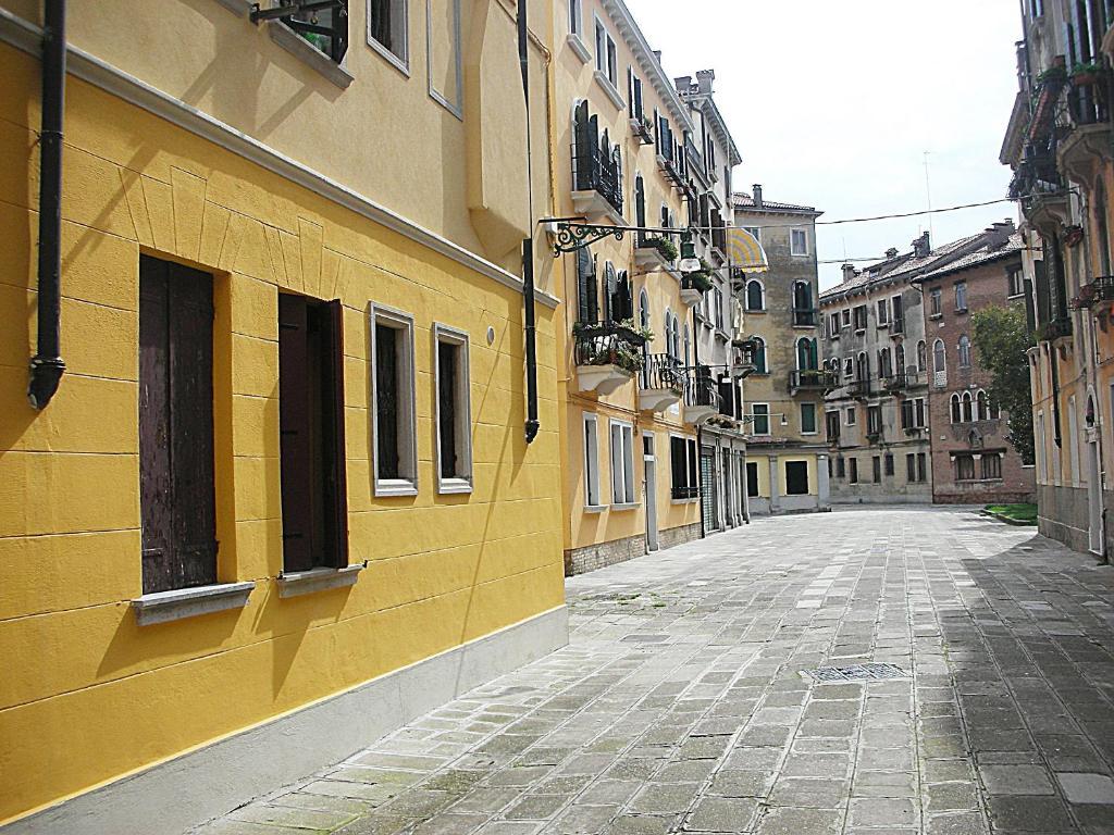 Queen House Venezia الغرفة الصورة