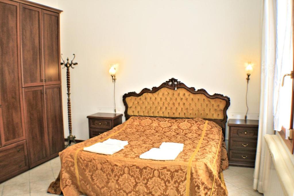 Queen House Venezia الغرفة الصورة